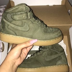 SOLD ‼️⚠️Olive Air Force 1’s